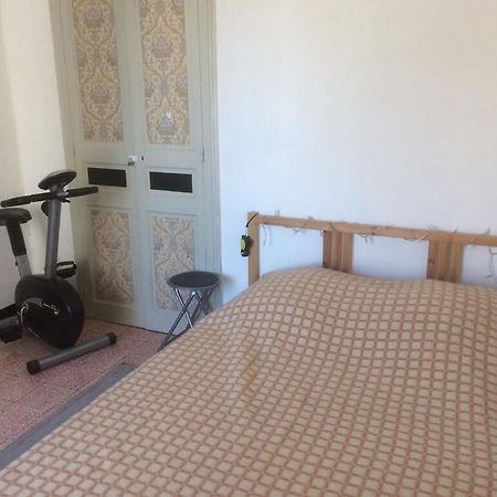Appartement Sur Sommieres Jusqu'A 6 Personnes Kültér fotó