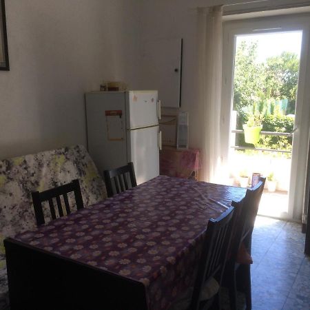 Appartement Sur Sommieres Jusqu'A 6 Personnes Kültér fotó